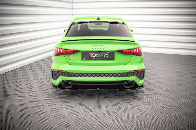 Maxton Mittlerer Diffusor Heck Ansatz für Audi RS3 Limousine 8Y schwarz Hochglanz AU-RS3-8Y-S-RD1-G
