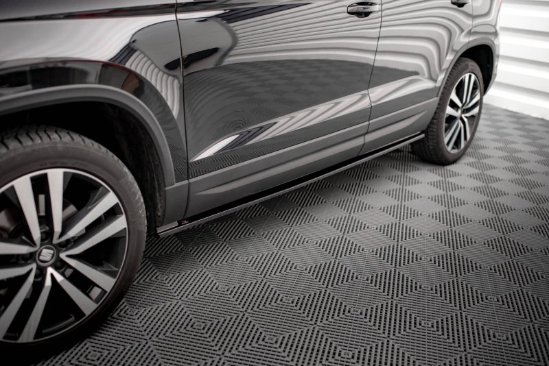 Maxton Seitenschweller Ansatz für Seat Ateca Mk1 schwarz Hochglanz SE-AT-1-SD1-G