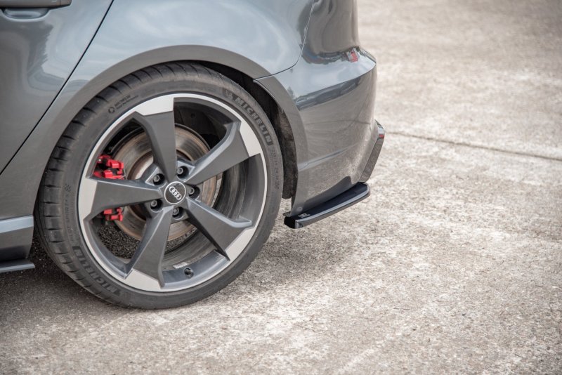 Maxton Heck Ansatz Flaps Diffusor V.2 für Audi RS3 8V Sportback schwarz Hochglanz AU-RS3-8V-RSD2-G