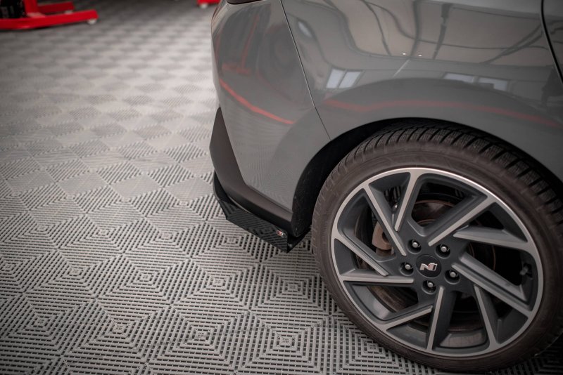Maxton Street Pro Heck Ansatz Flaps Diffusor + Flaps Hyundai I30 Fastback N-Line Mk3 Facelift schwarz Hochglanz HYI303FNLINEFBCNC-RS1B+RSF1-G