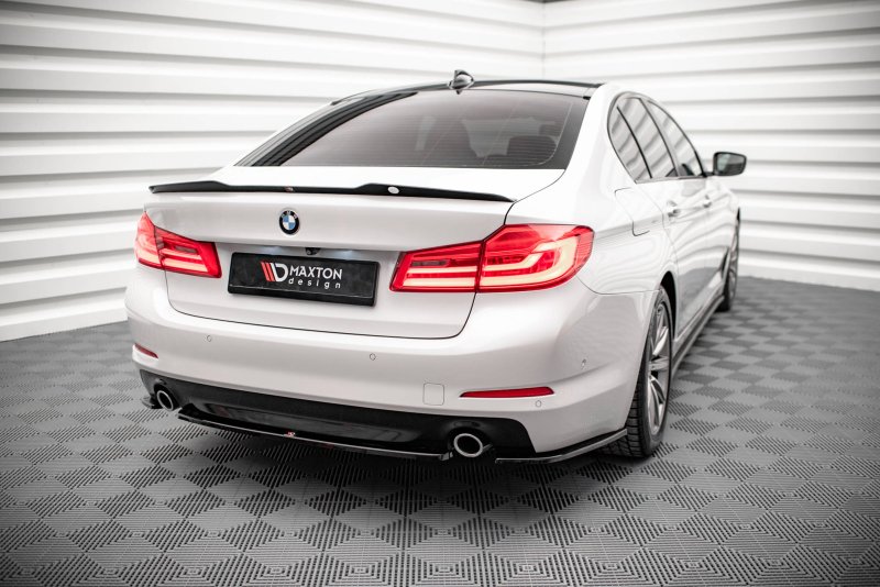 Maxton Mittlerer Diffusor Heck Ansatz für BMW 5er G30 schwarz Hochglanz BM-5-G30-RD1-G