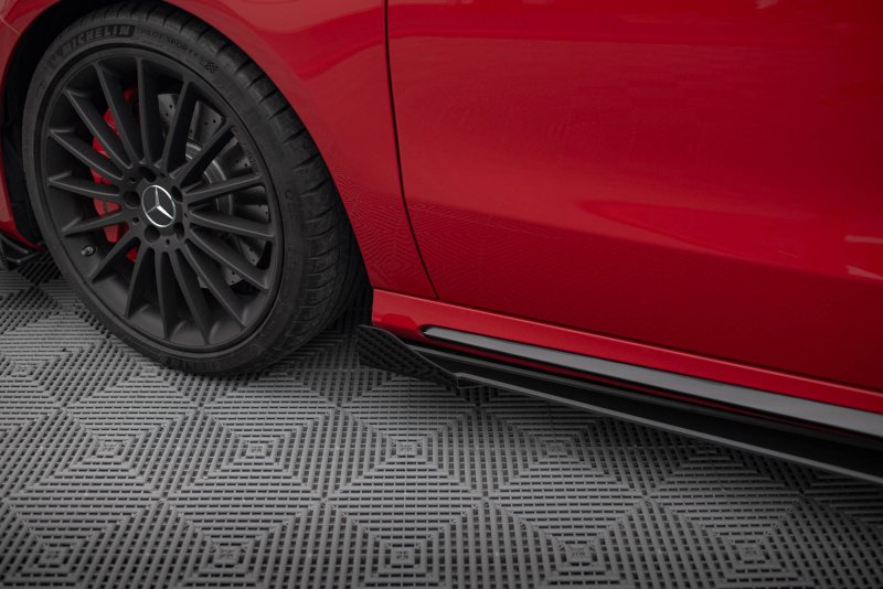 Maxton Street Pro Seitenschweller Ansatz + Flaps Mercedes-Benz A 45 AMG W176 Facelift schwarz Hochglanz MEA176FAEROCNC-SD1BRB+SF1-G