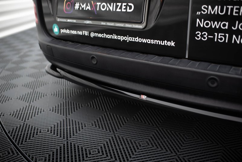 Maxton Mittlerer Cup Diffusor Heck Ansatz Mercedes-Benz Citan W415 schwarz Hochglanz ME-CI-1-RD1-G