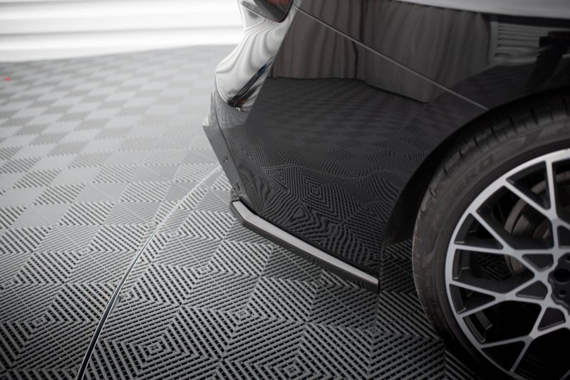 Maxton Heck Ansatz Flaps Diffusor V.3 BMW 2 G42 schwarz Hochglanz BM-2-G42-RSD3-G