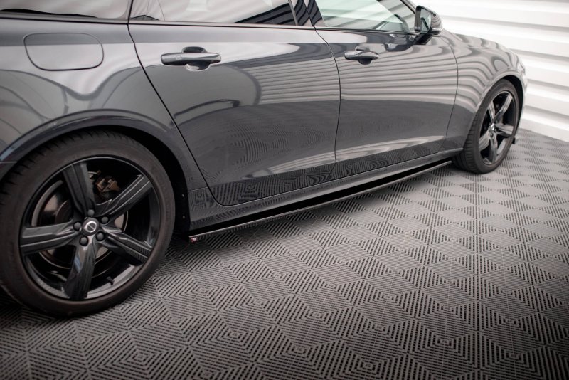 Maxton Seitenschweller Ansatz für Volvo V90 R-Design Mk2 schwarz Hochglanz VO-V90-2-RDESIGN-SD1-G