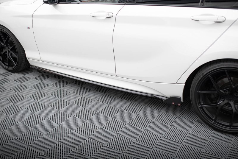 Maxton Seitenschweller Ansatz V.4 + Flaps BMW 1er M-Paket / M140i F20 Facelift BM-1-F20F-M-SD4G+SF1B