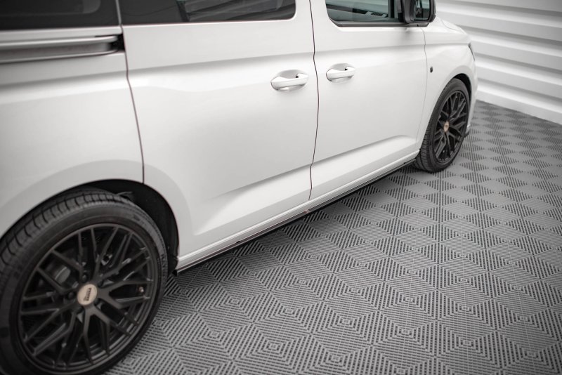 Maxton Seitenschweller Ansatz für Volkswagen Caddy Mk5 schwarz Hochglanz VW-CA-5-SD1-G