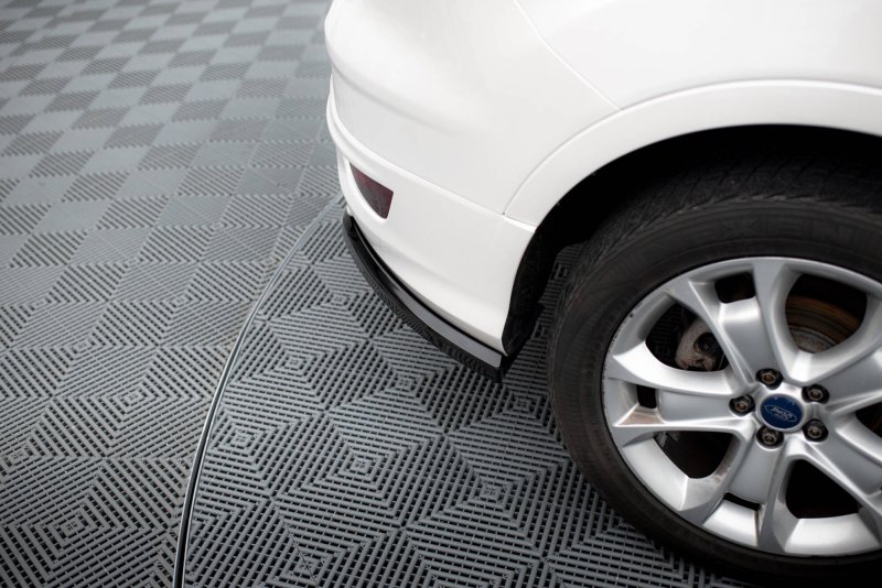 Maxton Heck Ansatz Flaps Diffusor Ford Kuga ST-Line Mk2 schwarz Hochglanz FO-KU-2-STLINE-RSD1-G