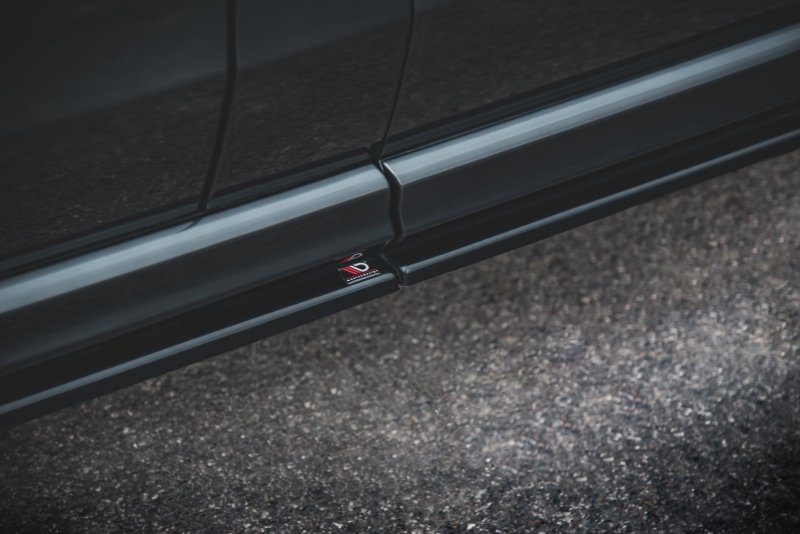 Maxton Seitenschweller Ansatz für Mercedes-Benz V-Klasse Long AMG-Line W447 Facelift schwarz Hochglanz ME-V-447F-AMGLINE-SD1A+B+C-G