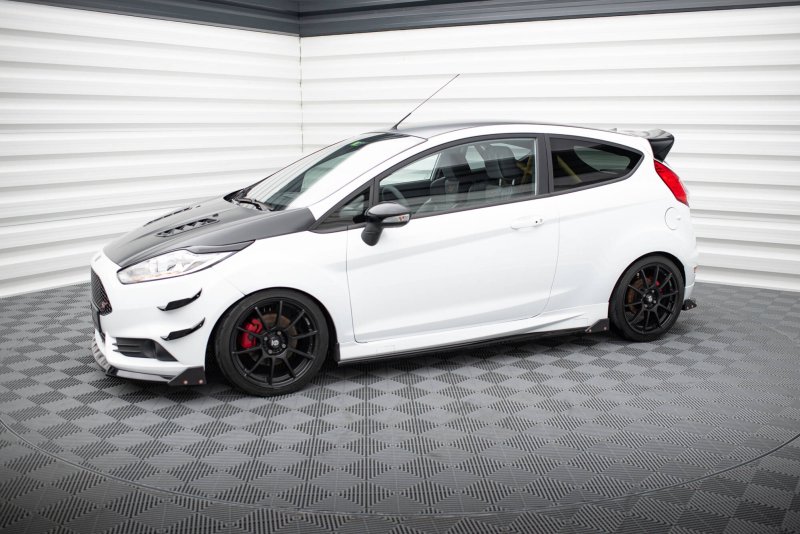 Maxton Seitenschweller Ansatz V.4 + Flaps Ford Fiesta ST / ST-Line Mk7 FO-FI-7/7F-ST-SD4G+SF1B