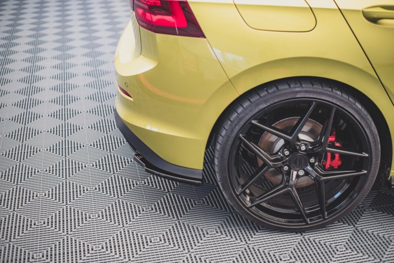 Maxton Heck Ansatz Flaps Diffusor V.2 für Volkswagen Golf 8 GTI Clubsport schwarz Hochglanz VW-GO-8-GTI-CS-RSD2-G