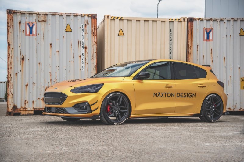 Maxton Racing Seitenschweller Ansatz + Flaps Ford Focus ST / ST-Line Mk4 schwarz Hochglanz FOFO4STCNC-SD1BRB+SRF1-G