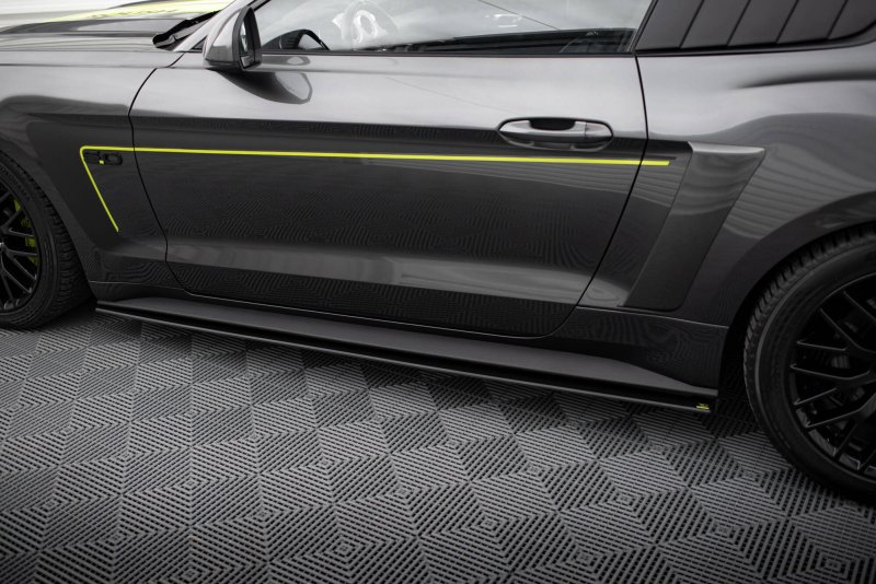 Maxton Street Pro Seitenschweller Ansatz Ford Mustang GT Mk6 FOMU6GTCNC-SD1B