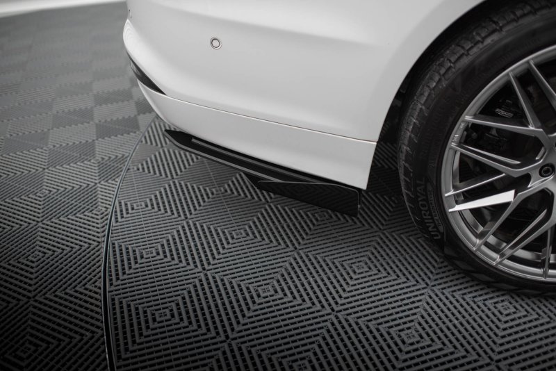 Maxton Hintere Seiten Flaps Ford Mondeo Sport Mk5 Facelift / Fusion Sport Mk2 Facelift schwarz Hochglanz FOMO5FSPORTCNC-RSF1-G
