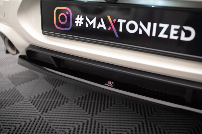 Maxton Mittlerer Diffusor Heck Ansatz für Mini Cooper Clubman John Cooper Works F54 Facelift schwarz Hochglanz MC-CM-2F-JCW-RD1-G