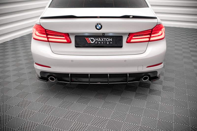 Maxton Street Pro Heckschürze für BMW 5er G30 BM5G30CNC-RS1BRB