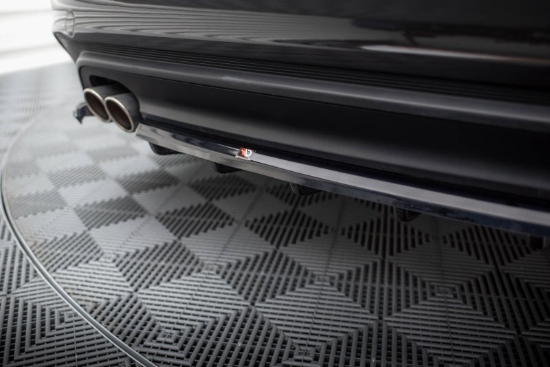 Maxton Mittlerer Cup Diffusor Heck Ansatz Jaguar XE X760 Facelift schwarz Hochglanz JA-XE-1F-RSD1G+RD1-G