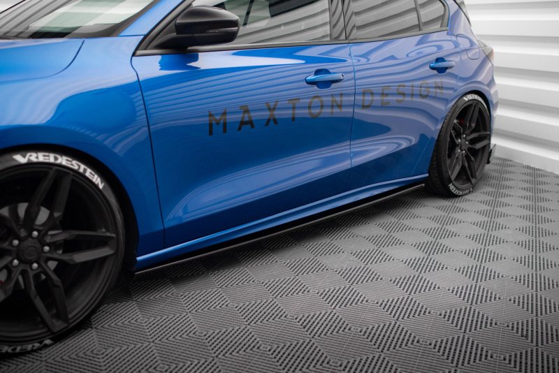 Maxton Seitenschweller Ansatz V.2 Ford Focus ST / ST-Line Mk4 schwarz Hochglanz FO-FO-4-STLINE-SD2-G
