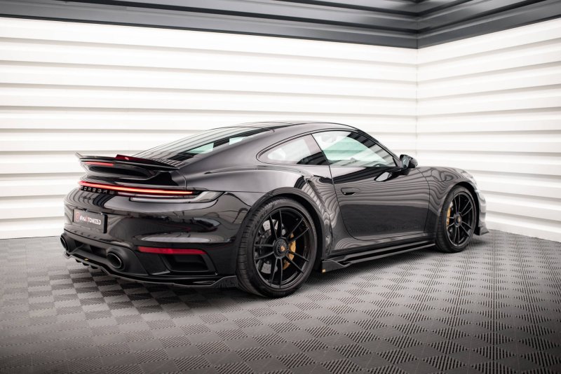 Maxton Seitenschweller Ansatz für Porsche 911 Turbo S 992 schwarz Hochglanz PO-911-992-TURBO-S-SD1-G