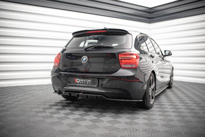 Maxton Mittlerer Diffusor Heck Ansatz DTM Look für BMW 1er F20 schwarz Hochglanz BM-1-F20-RSD1G+RD1-G