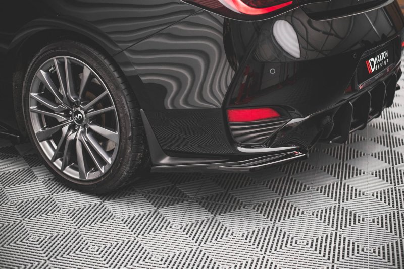 Maxton Heck Ansatz Flaps Diffusor für Infiniti Q60 S Mk2 schwarz Hochglanz IN-Q60S-2-RSD1-G
