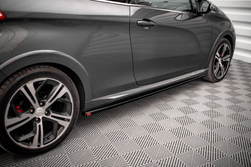 Maxton Seitenschweller Ansatz für Peugeot 208 GTi Mk1 schwarz Hochglanz PE-208-1-GTI-SD1-G