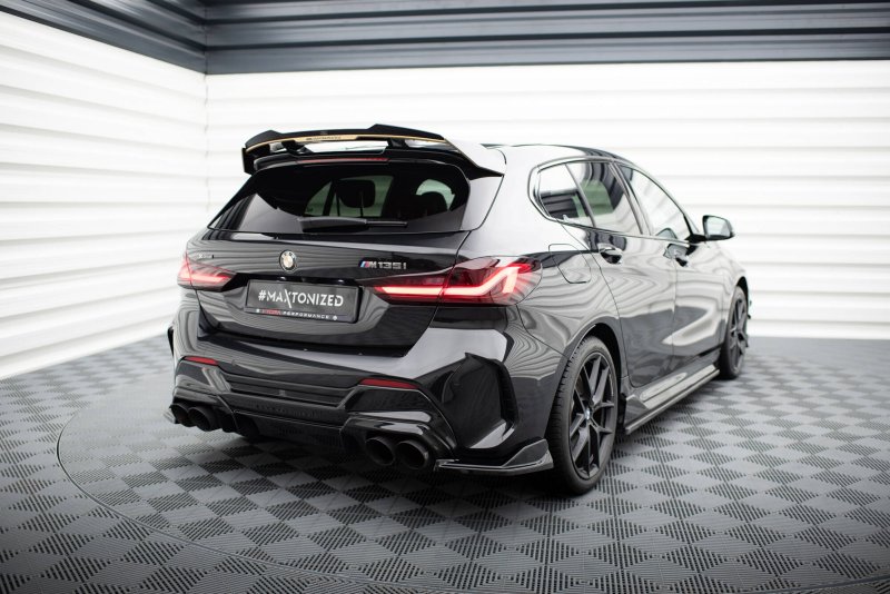 Maxton Spoiler CAP Abrisskante BMW M135i M-Performance F40 schwarz Hochglanz BM-1-40-M-MPFC-CAP1-G