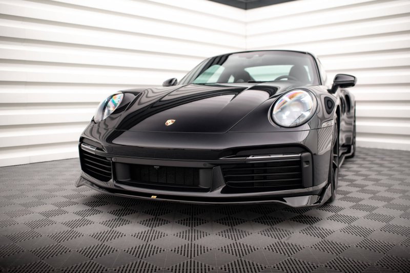 Maxton Front Ansatz für Porsche 911 Turbo S 992 schwarz Hochglanz PO-911-992-TURBO-S-FD1-G
