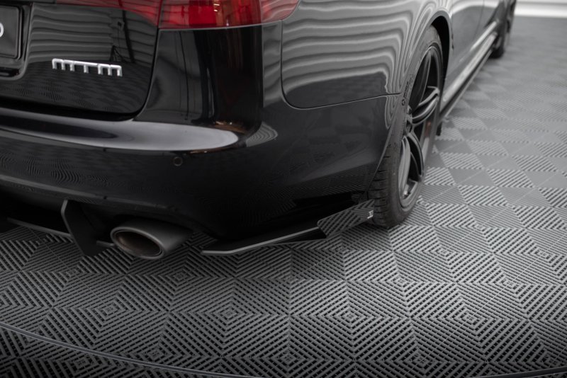 Maxton Hintere Seiten Flaps für Audi RS6 Avant C6 schwarz Hochglanz AURS6C6CNC-RSF1-G