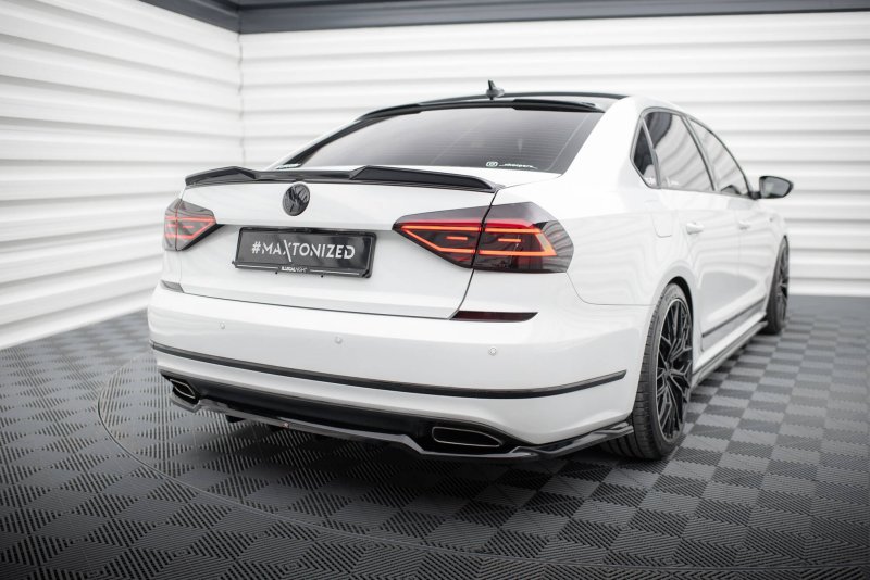 Maxton Spoiler CAP Abrisskante 3D VW Passat GT B8 Facelift USA schwarz Hochglanz VW-PA-B7-GT-CAP3D1-G