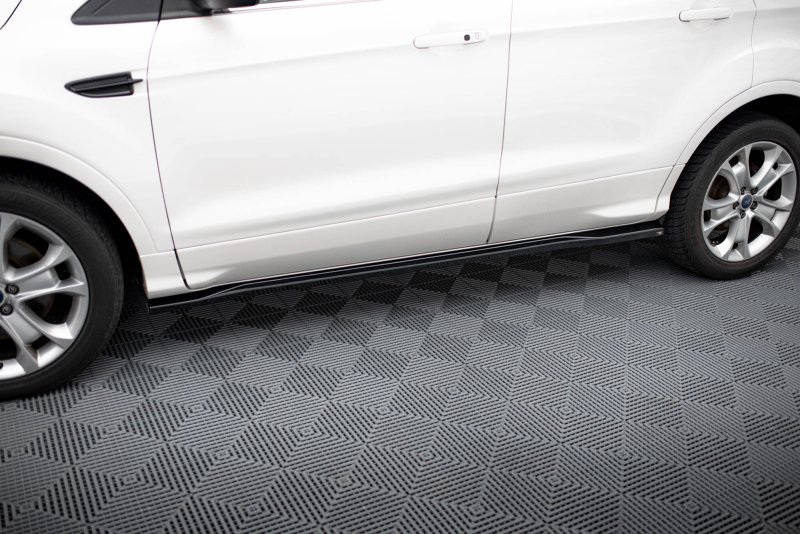 Maxton Seitenschweller Ansatz Ford Kuga ST-Line Mk2 schwarz Hochglanz FO-KU-2-STLINE-SD1-G
