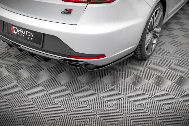 Maxton Heck Ansatz Flaps Diffusor V.2 Seat Leon Cupra Sportstourer Mk3 schwarz Hochglanz SE-LE-3-CU-ST-RSD2-G