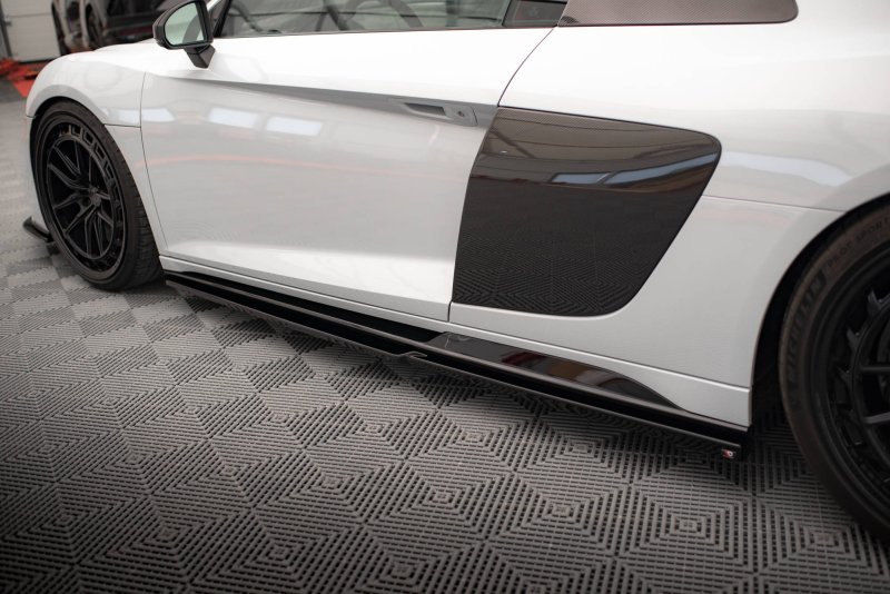 Maxton Seitenschweller Ansatz für V.2 für Audi R8 Mk2 Facelift schwarz Hochglanz AU-R8-2F-SD3-G