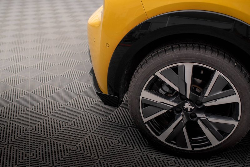 Maxton Hintere Seiten Flaps für Peugeot 208 GT Mk2 schwarz Hochglanz PE2082GTCNC-RSF1-G