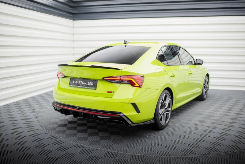 Maxton Heck Ansatz Flaps Diffusor V.4 Skoda Octavia RS Mk4 schwarz Hochglanz SK-OC-4-RS-RSD4-G