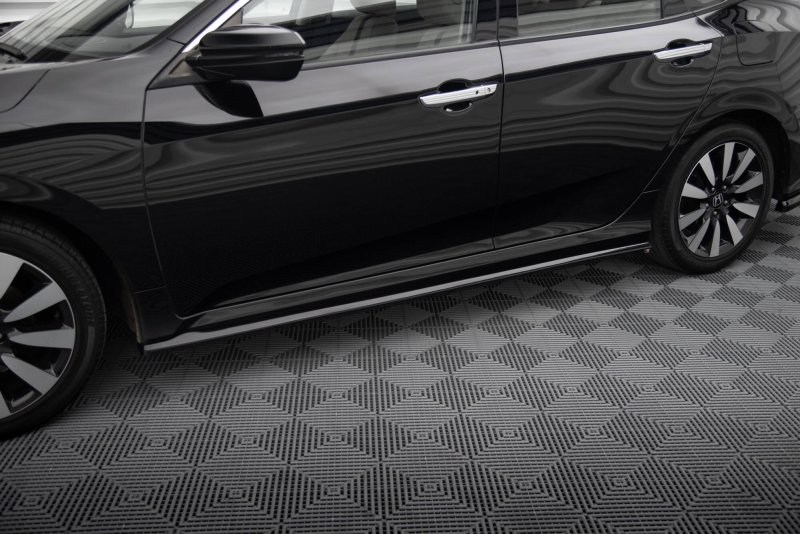 Maxton Seitenschweller Ansatz Honda Civic Limousine Mk10 / Mk10 Facelift schwarz Hochglanz HO-CI-10-SD1-G