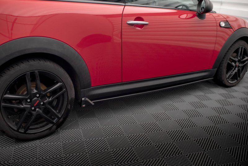 Maxton Seitenschweller Ansatz für Mini One R56 schwarz Hochglanz MC-ONE-2-SD1-G