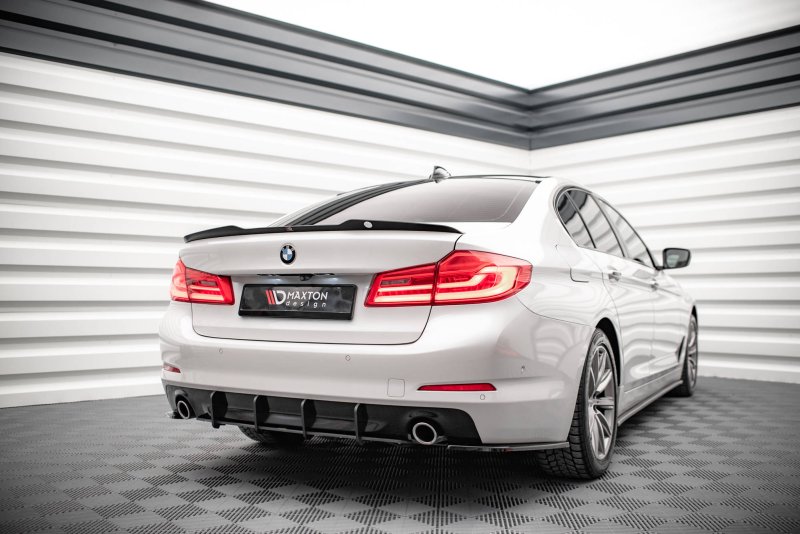 Maxton Street Pro Heckschürze für BMW 5er G30 BM5G30CNC-RS1BRB