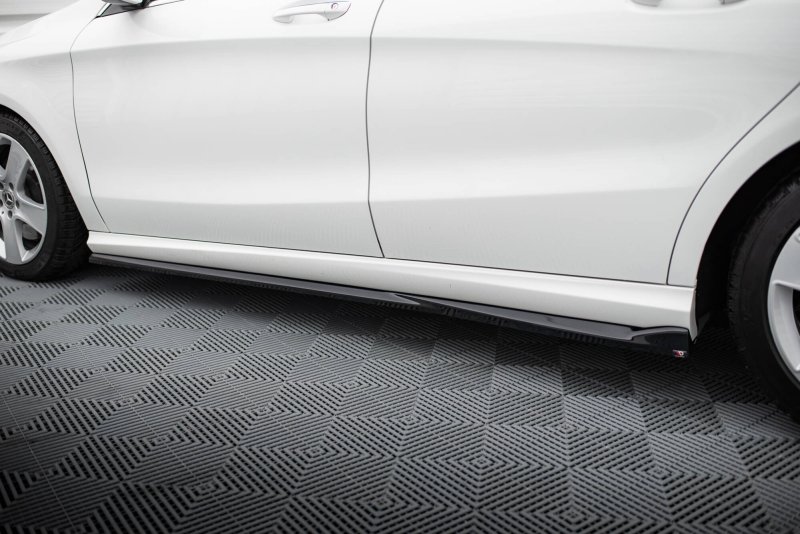 Maxton Seitenschweller Ansatz Mercedes-Benz CLA C117 Facelift schwarz Hochglanz ME-CLA-117F-SD1-G