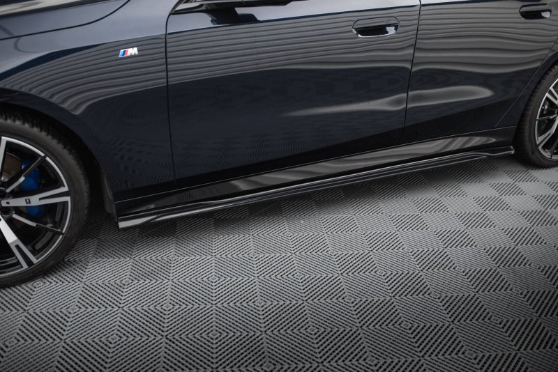 Maxton Seitenschweller Ansatz V.1 BMW 5er M-Paket G60 schwarz Hochglanz BM-5-G60-MPACK-SD1-G