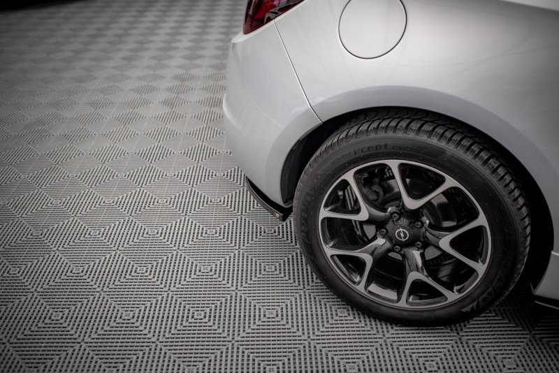Maxton Heck Ansatz Flaps Diffusor für Opel Astra GTC OPC-Line J schwarz Hochglanz OP-AS-J-GTC-OPCLINE-RSD1-G