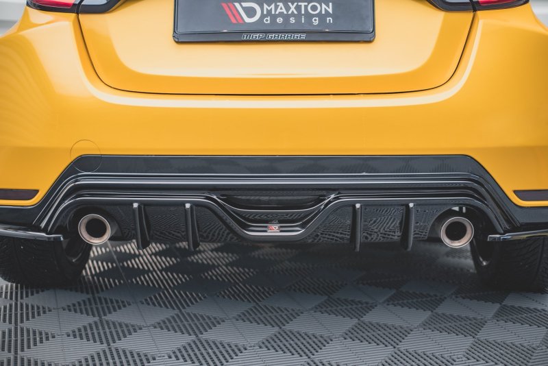 Maxton Diffusor Heck Ansatz für Toyota GR Yaris Mk4 schwarz Hochglanz TO-YA-4-GR4-RS1-G