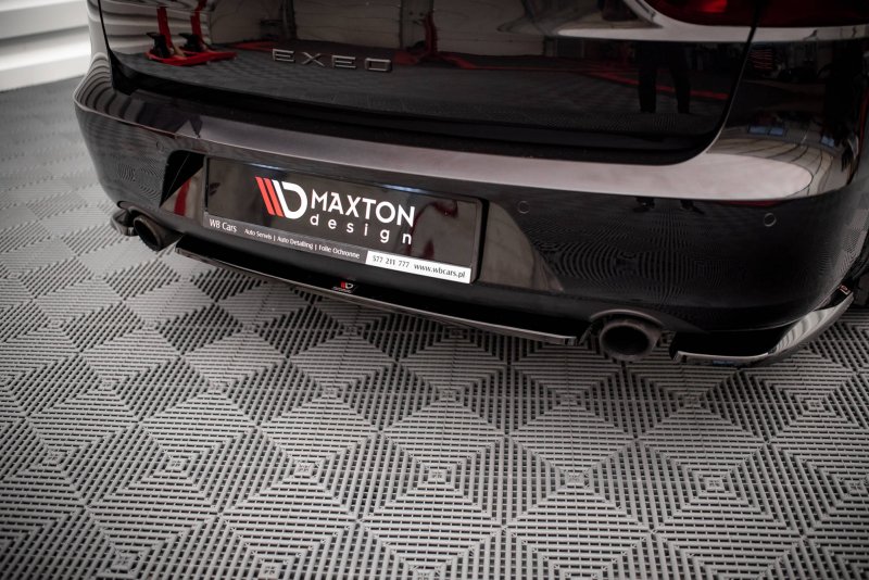 Maxton Mittlerer Diffusor Heck Ansatz für Seat Exeo schwarz Hochglanz SE-EX-1-K-RD1-G