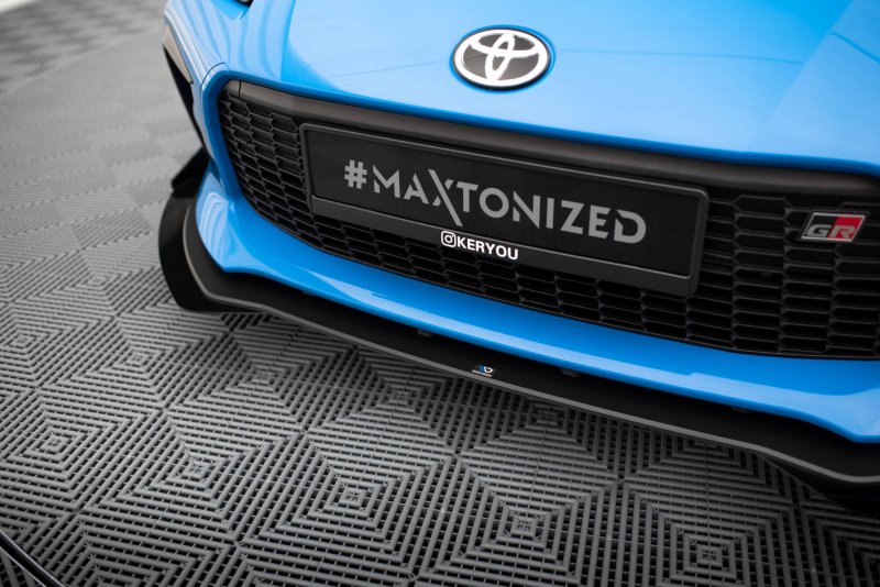 Maxton Street Pro Front Ansatz + Flaps V.1 + Flaps Toyota GR86 Mk1 schwarz Hochglanz TOGR861CNC-FD1BRB+FSF1-G