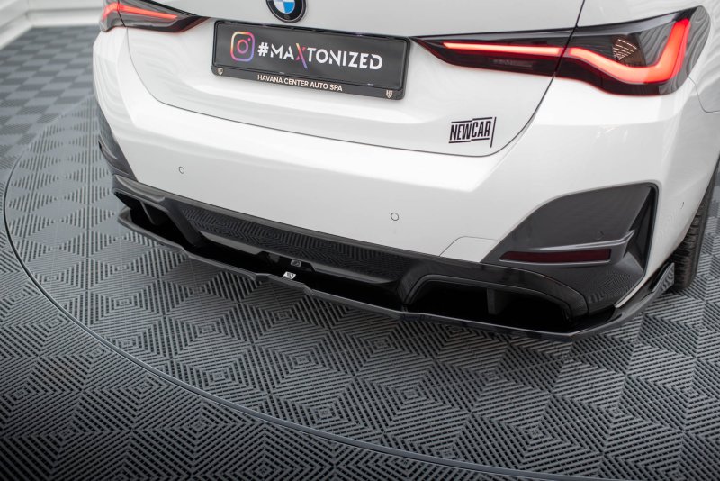 Maxton Mittlerer Diffusor Heck Ansatz DTM Look für V.2 BMW i4 M-Paket G26 schwarz Hochglanz BM-I4-G26-MPACK-RD2G+RD3-G