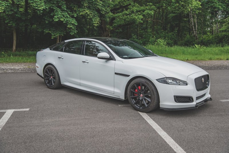 Maxton Seitenschweller Ansatz für Jaguar XJ X351 schwarz Hochglanz JA-XJ-4-SD1-G
