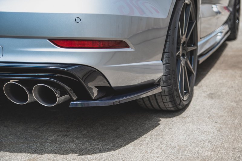 Maxton Heck Ansatz Flaps Diffusor V.2 für Audi S3 Limousine 8V Facelift schwarz Hochglanz AU-S3-3F-S-RSD2-G
