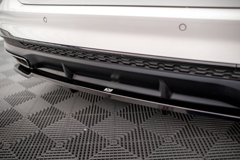 Maxton Mittlerer Diffusor Heck Ansatz DTM Look für Audi A4 S-Line B9 Facelift schwarz Hochglanz AU-A4-B9F-SLINE-RD1G+RD2-G