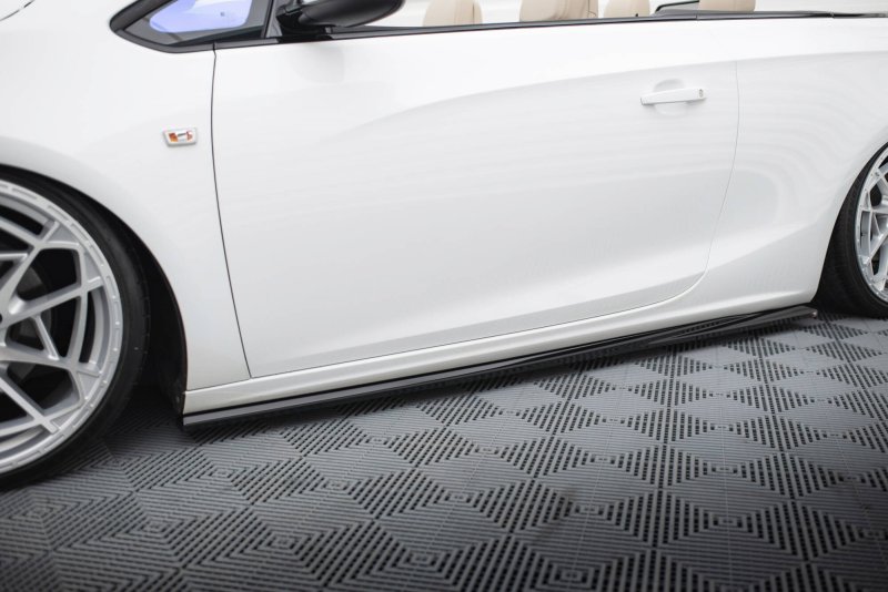 Maxton Seitenschweller Ansatz Opel Cascada schwarz Hochglanz OP-CA-1-SD1-G