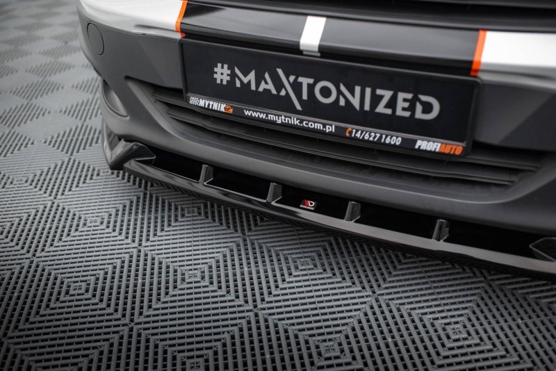 Maxton Front Ansatz Ford Transit Courier Mk1 schwarz Hochglanz FO-TR-COU-1-FD1-G